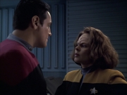 Filename=extant_StarTrek_VOY_6x09-TheVoyagerConspiracy_02336.jpg
Filesize=144KiB
Dimensions=1200x900
Date added=Dec 28, 2019 extant_StarTrek_VOY_6x09-TheVoyagerConspiracy_02336.jpg