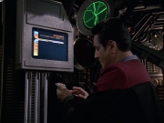extant_StarTrek_VOY_6x09-TheVoyagerConspiracy_02778.jpg