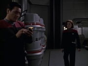 extant_StarTrek_VOY_6x09-TheVoyagerConspiracy_02786.jpg