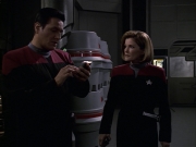 extant_StarTrek_VOY_6x09-TheVoyagerConspiracy_02789.jpg