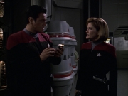 extant_StarTrek_VOY_6x09-TheVoyagerConspiracy_02791.jpg
