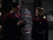 extant_StarTrek_VOY_6x09-TheVoyagerConspiracy_02792.jpg
