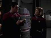 extant_StarTrek_VOY_6x09-TheVoyagerConspiracy_02796.jpg