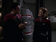 extant_StarTrek_VOY_6x09-TheVoyagerConspiracy_02798.jpg