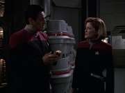 extant_StarTrek_VOY_6x09-TheVoyagerConspiracy_02800.jpg