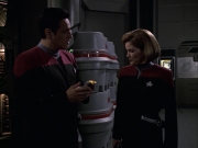 extant_StarTrek_VOY_6x09-TheVoyagerConspiracy_02801.jpg