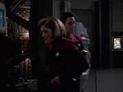 extant_StarTrek_VOY_6x09-TheVoyagerConspiracy_02805.jpg