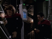 extant_StarTrek_VOY_6x09-TheVoyagerConspiracy_02808.jpg