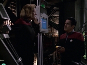 extant_StarTrek_VOY_6x09-TheVoyagerConspiracy_02824.jpg