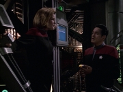 extant_StarTrek_VOY_6x09-TheVoyagerConspiracy_02826.jpg