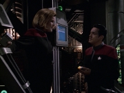 extant_StarTrek_VOY_6x09-TheVoyagerConspiracy_02830.jpg