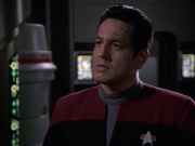 extant_StarTrek_VOY_6x09-TheVoyagerConspiracy_02839.jpg