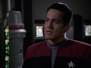 extant_StarTrek_VOY_6x09-TheVoyagerConspiracy_02842.jpg