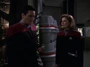 Filename=extant_StarTrek_VOY_6x09-TheVoyagerConspiracy_02933.jpg
Filesize=168KiB
Dimensions=1200x900
Date added=Dec 28, 2019 extant_StarTrek_VOY_6x09-TheVoyagerConspiracy_02933.jpg