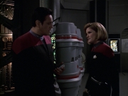 Filename=extant_StarTrek_VOY_6x09-TheVoyagerConspiracy_02936.jpg
Filesize=173KiB
Dimensions=1200x900
Date added=Dec 28, 2019 extant_StarTrek_VOY_6x09-TheVoyagerConspiracy_02936.jpg