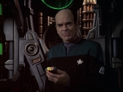 extant_StarTrek_VOY_6x09-TheVoyagerConspiracy_03024.jpg