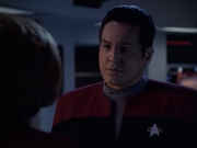 extant_StarTrek_VOY_6x09-TheVoyagerConspiracy_03036.jpg
