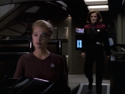 extant_StarTrek_VOY_6x09-TheVoyagerConspiracy_03059.jpg