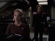 extant_StarTrek_VOY_6x09-TheVoyagerConspiracy_03060.jpg