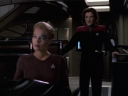 extant_StarTrek_VOY_6x09-TheVoyagerConspiracy_03084.jpg