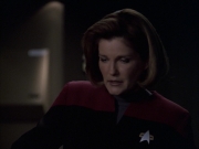 extant_StarTrek_VOY_6x09-TheVoyagerConspiracy_03249.jpg