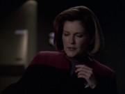 extant_StarTrek_VOY_6x09-TheVoyagerConspiracy_03310.jpg