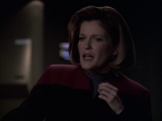 extant_StarTrek_VOY_6x09-TheVoyagerConspiracy_03318.jpg