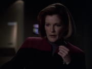 extant_StarTrek_VOY_6x09-TheVoyagerConspiracy_03339.jpg