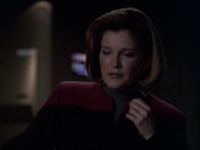 extant_StarTrek_VOY_6x09-TheVoyagerConspiracy_03355.jpg
