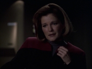 extant_StarTrek_VOY_6x09-TheVoyagerConspiracy_03364.jpg
