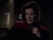extant_StarTrek_VOY_6x09-TheVoyagerConspiracy_03397.jpg