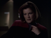 extant_StarTrek_VOY_6x09-TheVoyagerConspiracy_03424.jpg