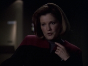extant_StarTrek_VOY_6x09-TheVoyagerConspiracy_03425.jpg
