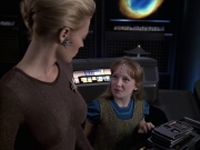 extant_StarTrek_VOY_6x09-TheVoyagerConspiracy_03489.jpg