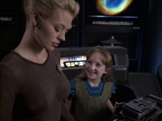 extant_StarTrek_VOY_6x09-TheVoyagerConspiracy_03495.jpg