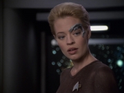 extant_StarTrek_VOY_6x09-TheVoyagerConspiracy_03512.jpg