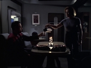 extant_StarTrek_VOY_6x09-TheVoyagerConspiracy_03581.jpg