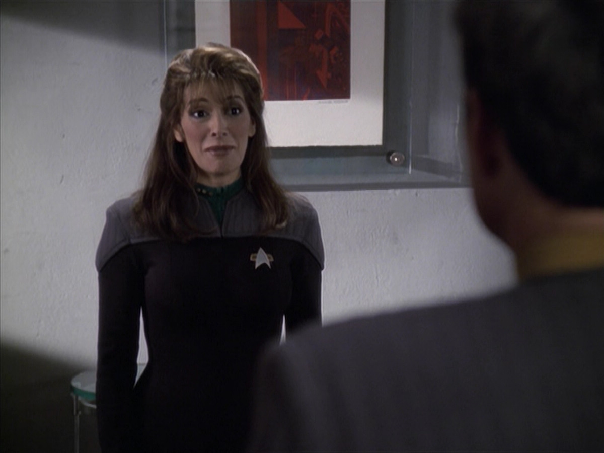 extant_StarTrek_VOY_6x10-Pathfinder_00044.jpg