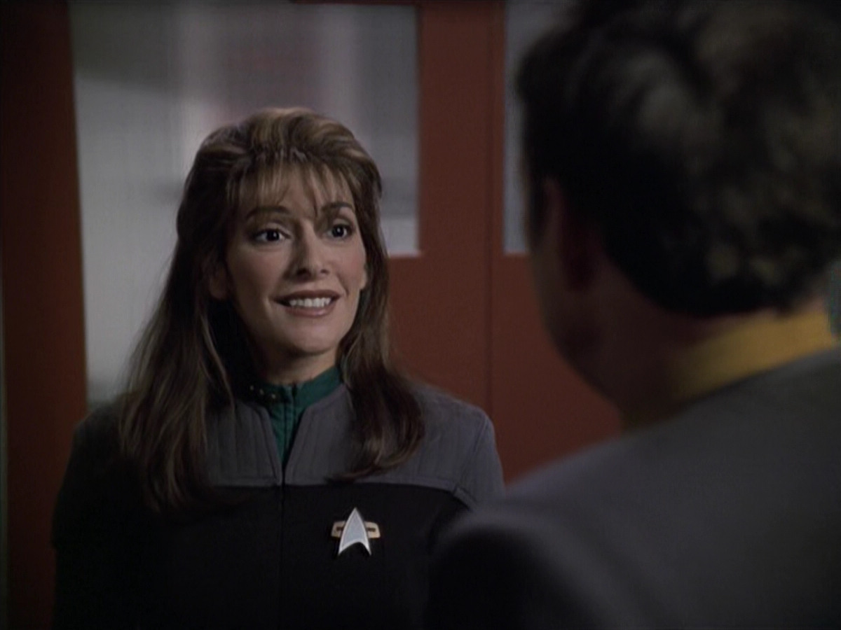 extant_StarTrek_VOY_6x10-Pathfinder_00059.jpg