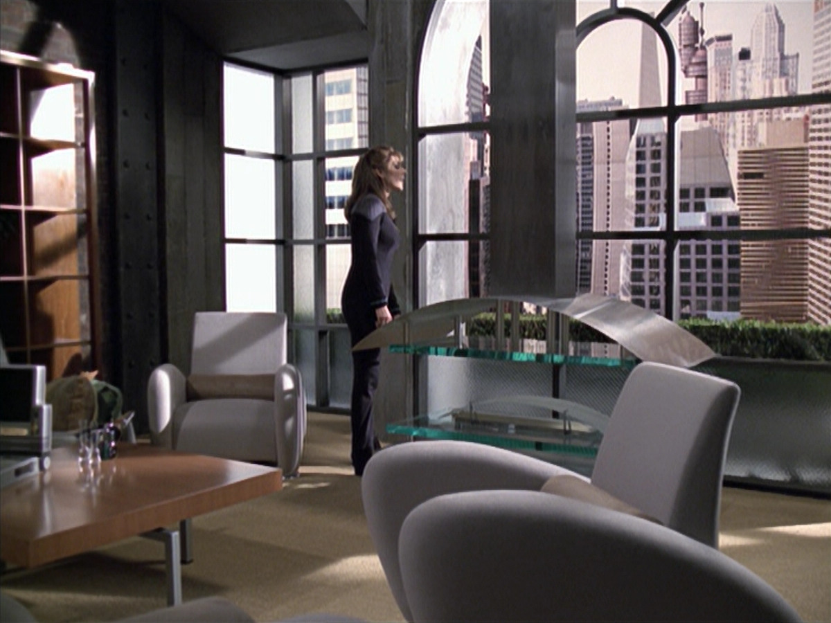 extant_StarTrek_VOY_6x10-Pathfinder_00123.jpg