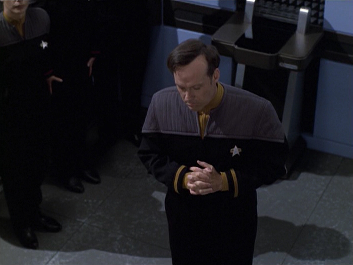 extant_StarTrek_VOY_6x10-Pathfinder_01348.jpg