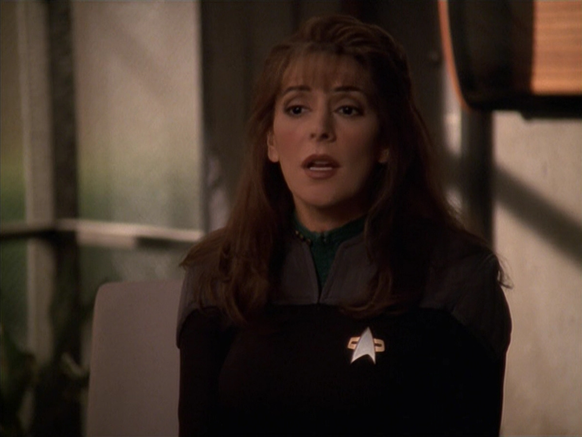 extant_StarTrek_VOY_6x10-Pathfinder_01538.jpg