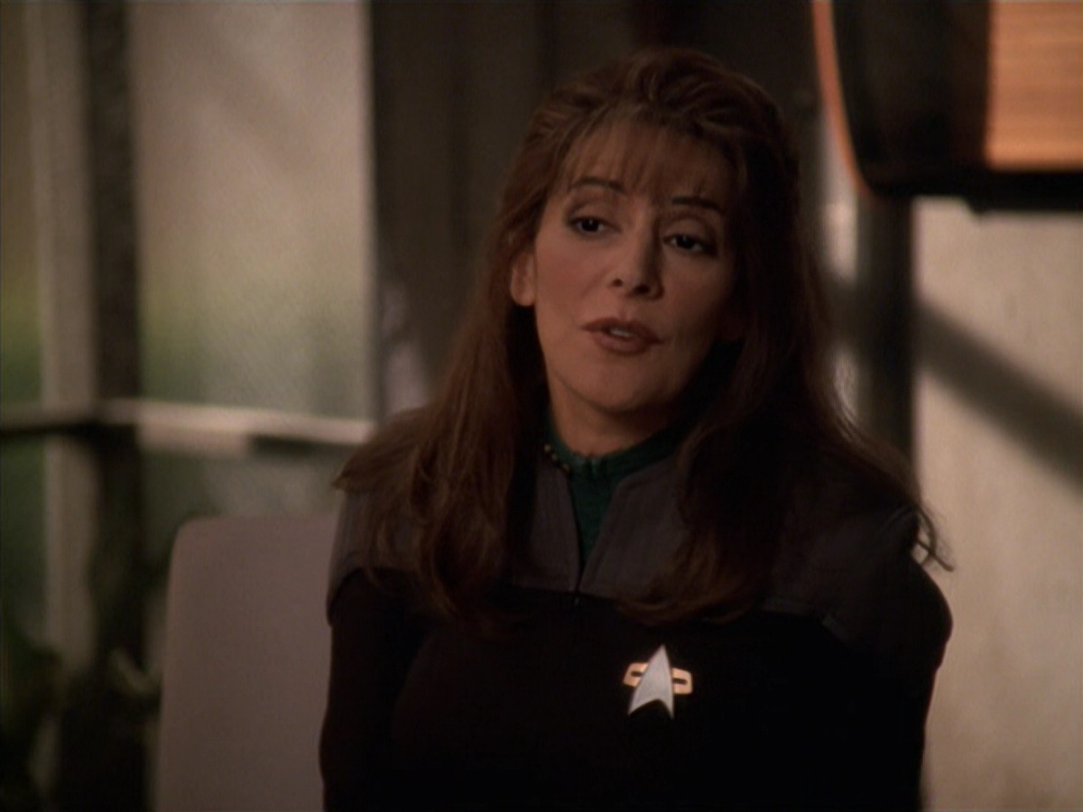 extant_StarTrek_VOY_6x10-Pathfinder_01543.jpg