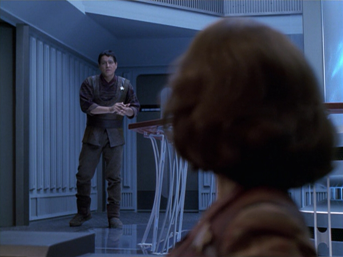 extant_StarTrek_VOY_6x10-Pathfinder_01747.jpg