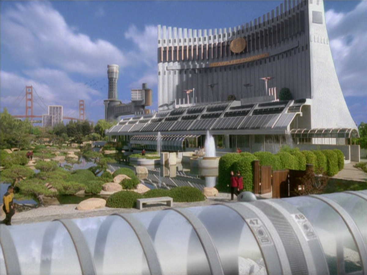 extant_StarTrek_VOY_6x10-Pathfinder_02019.jpg