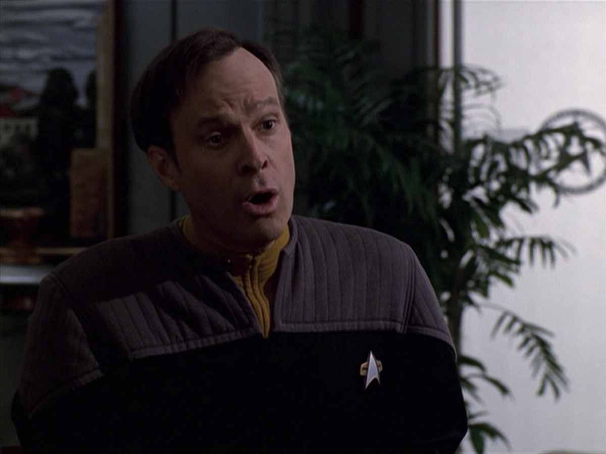 extant_StarTrek_VOY_6x10-Pathfinder_02136.jpg