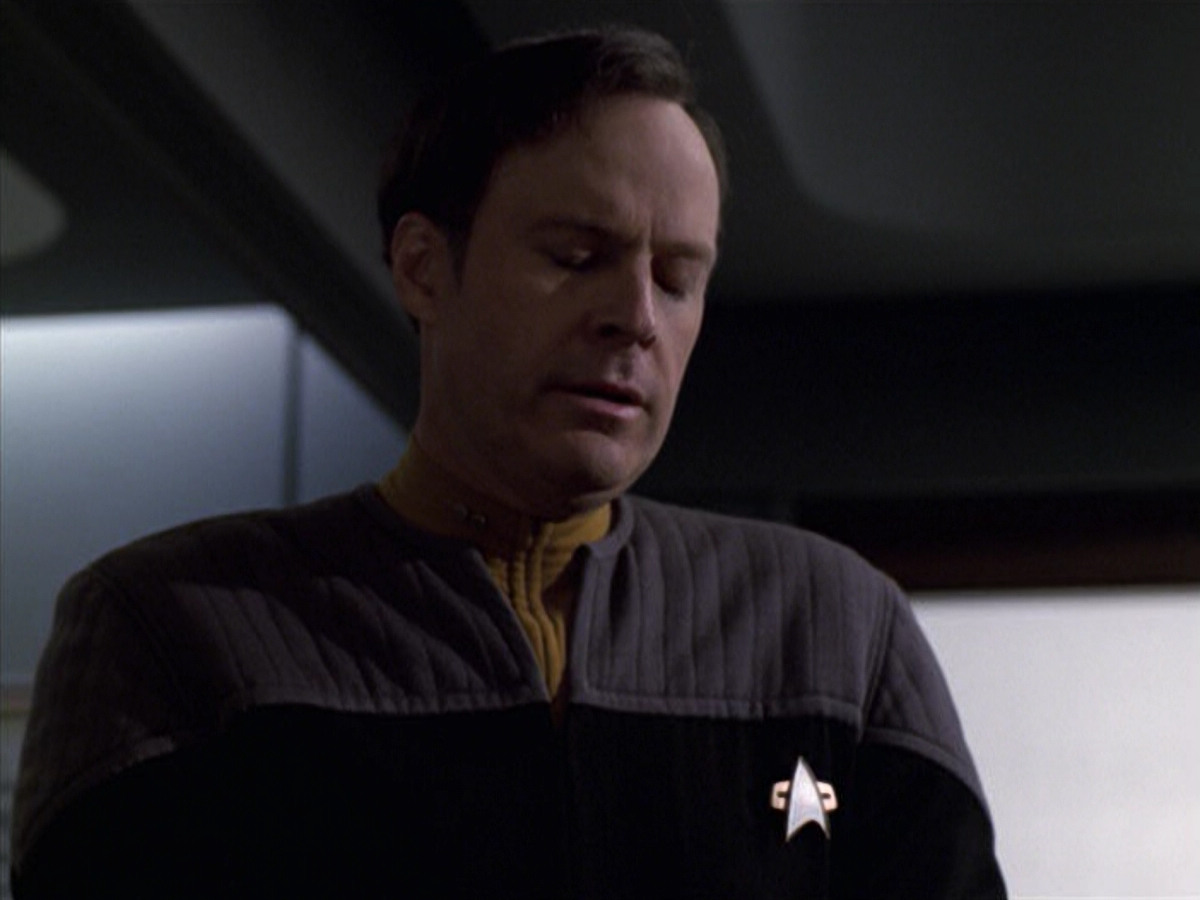 extant_StarTrek_VOY_6x10-Pathfinder_02186.jpg