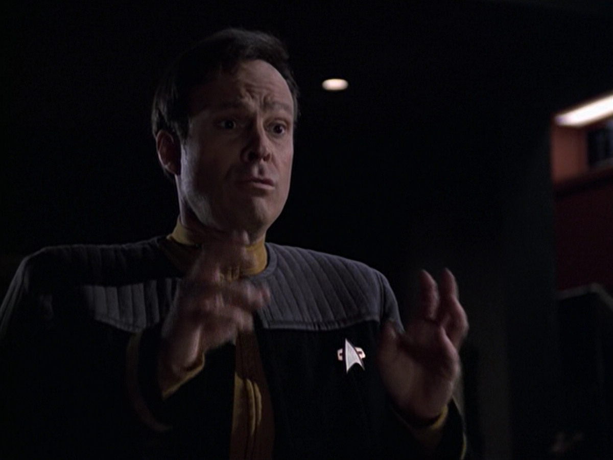extant_StarTrek_VOY_6x10-Pathfinder_02249.jpg