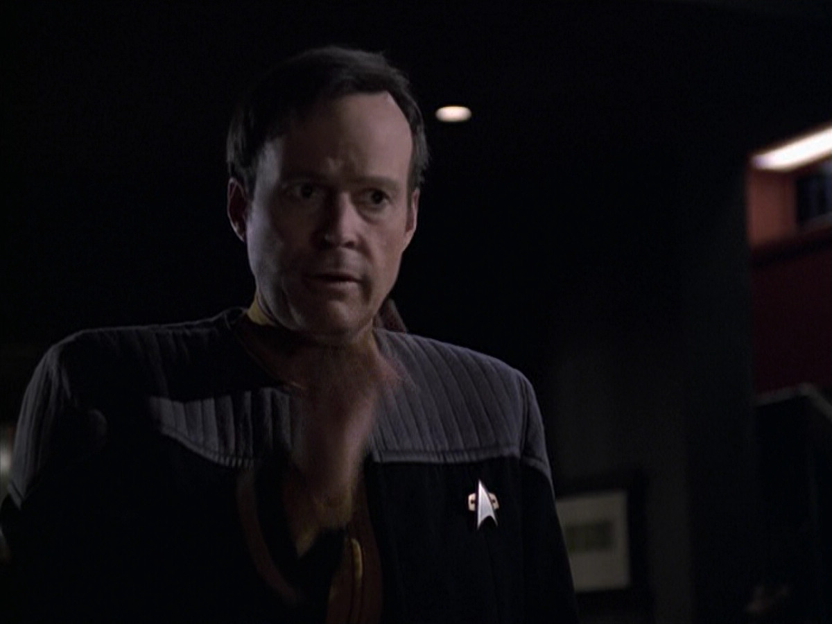 extant_StarTrek_VOY_6x10-Pathfinder_02253.jpg