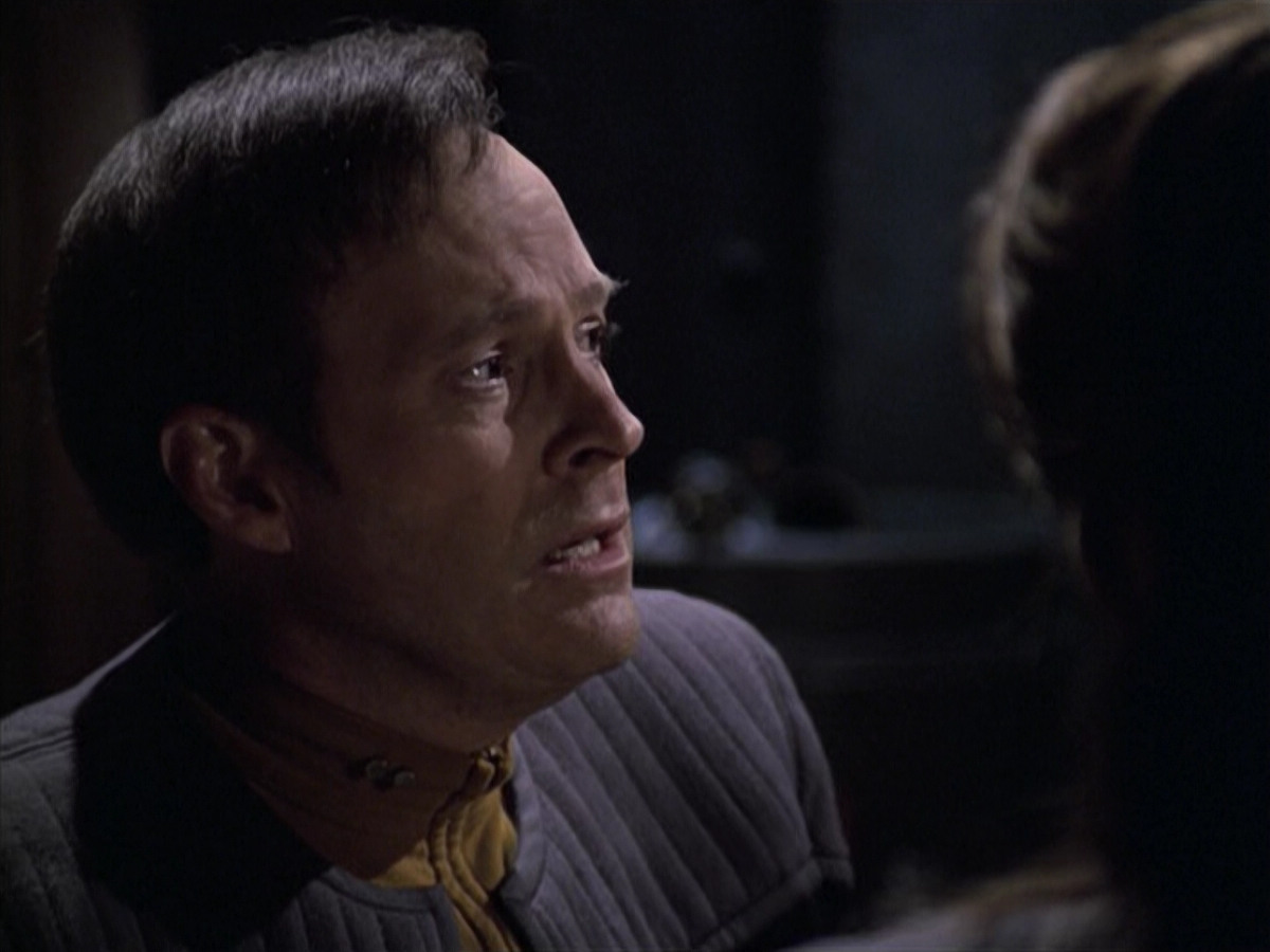 extant_StarTrek_VOY_6x10-Pathfinder_02406.jpg